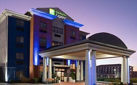 Holiday Inn Express Midwest City Oklahoma 3*